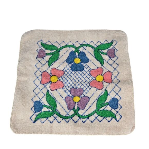 Lot 2 Vtg JP Stevens Utica Fine Arts Washcloth Flower Trellis Beige Multicolor - Picture 7 of 9